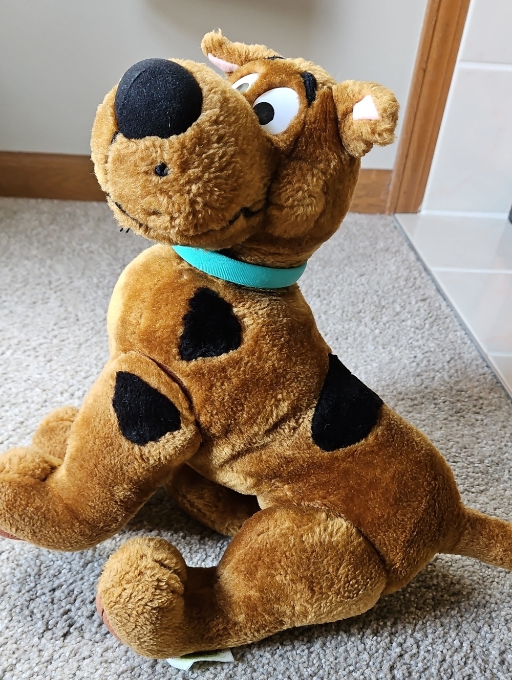 Vintage Scooby Doo 14”Posable Plush Cartoon Network Vintage 2000
